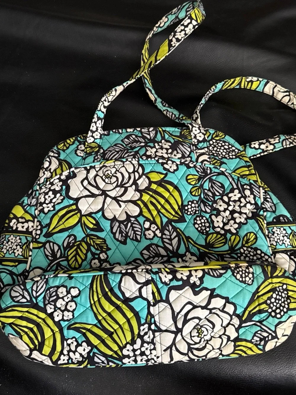 Vera Bradley ISLAND BLOOMS (retired) Sweet Pleat Handbag Purse